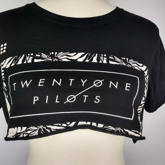 Hot Topic Twenty One Pilots Graphic Tee Crop Top - Picture 5 of 8